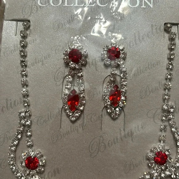 Collection Formal Necklace and Earrings - Picture 3 of 5